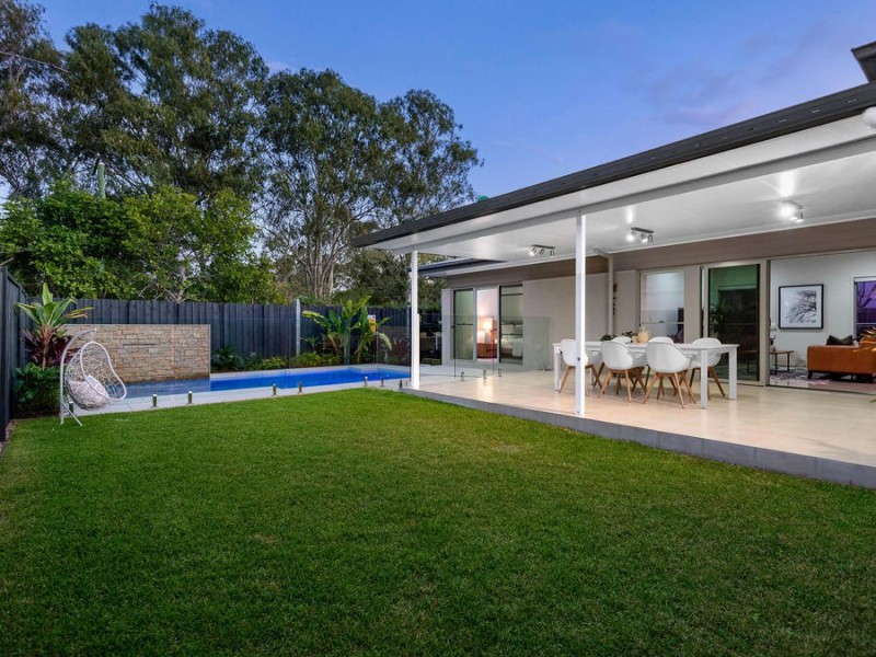 2 Clyde Court, Wakerley QLD 4154