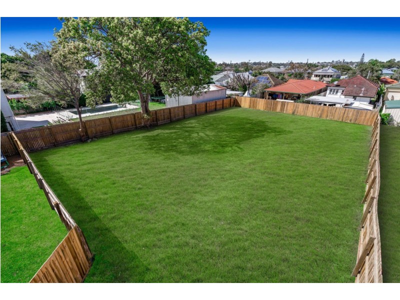 14 Tangorin Street, Wynnum QLD 4178