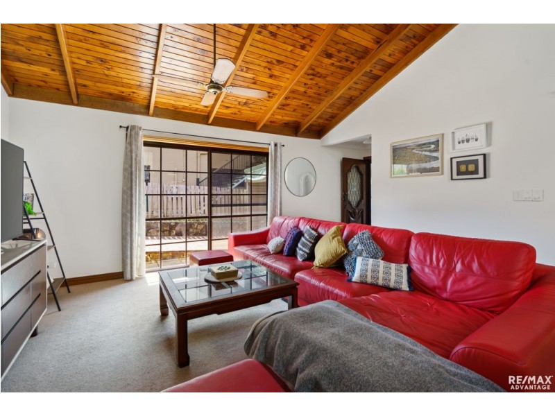 23 Hardwick St, Wynnum West QLD 4178