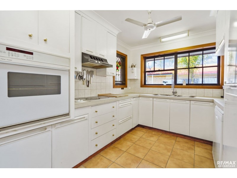 23 Hardwick St, Wynnum West QLD 4178