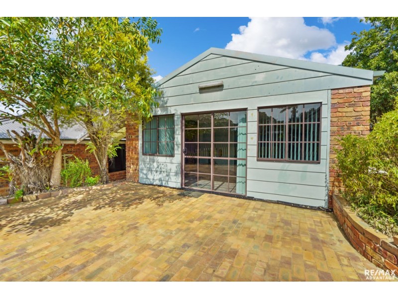 23 Hardwick St, Wynnum West QLD 4178