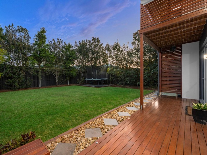 8 Habitat Drive, Wakerley QLD 4154