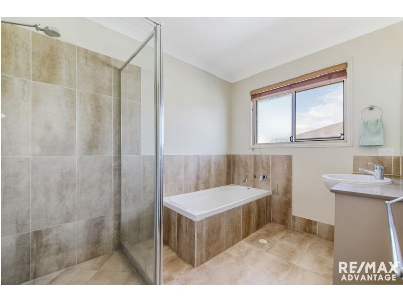 8 / 24 Tallis Street, Wakerley QLD 4154