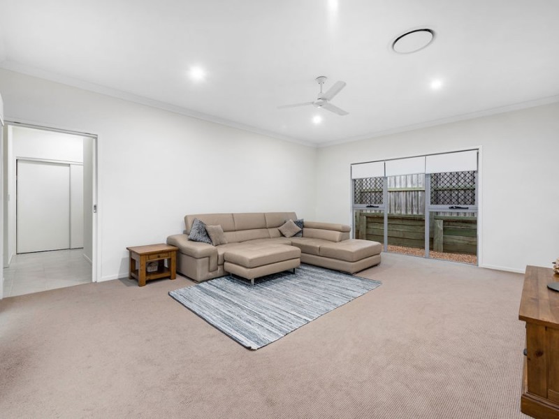 16 Macquarie Street, Wakerley QLD 4154
