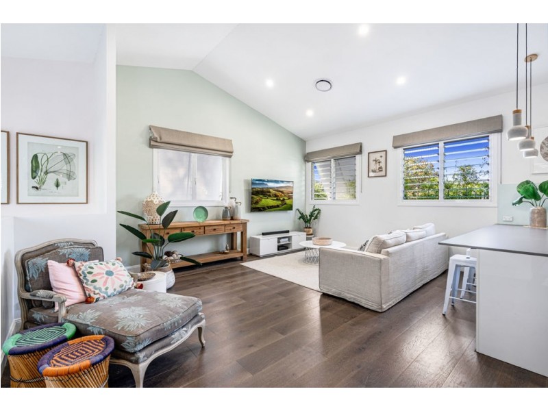 93 Pine Street, Wynnum QLD 4178