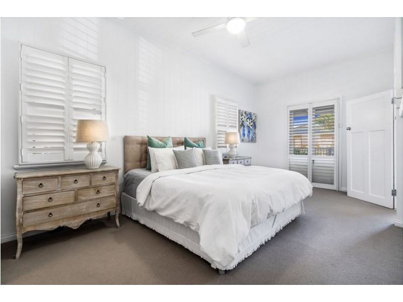 93 Pine Street, Wynnum QLD 4178