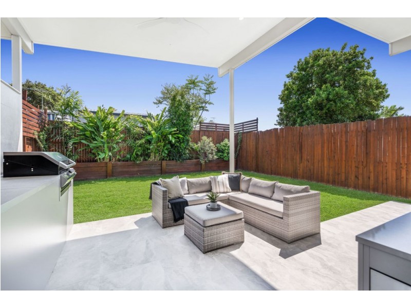 35 Madgwick Street, Wynnum QLD 4178