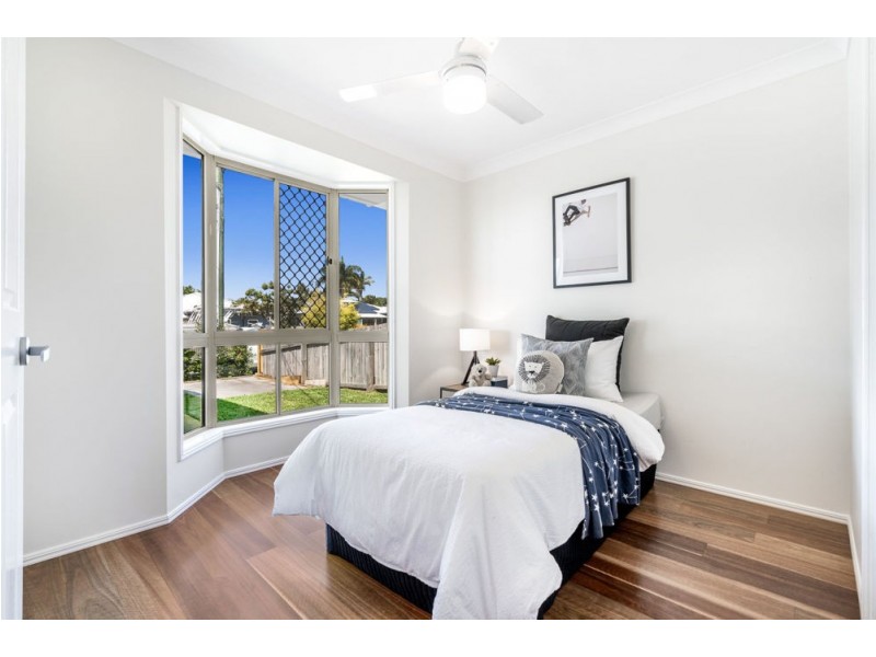 35 Madgwick Street, Wynnum QLD 4178