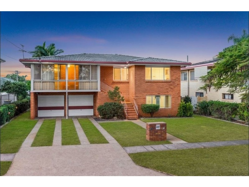 230 Randall Road, Wynnum West QLD 4178