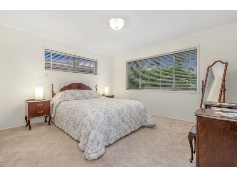 230 Randall Road, Wynnum West QLD 4178