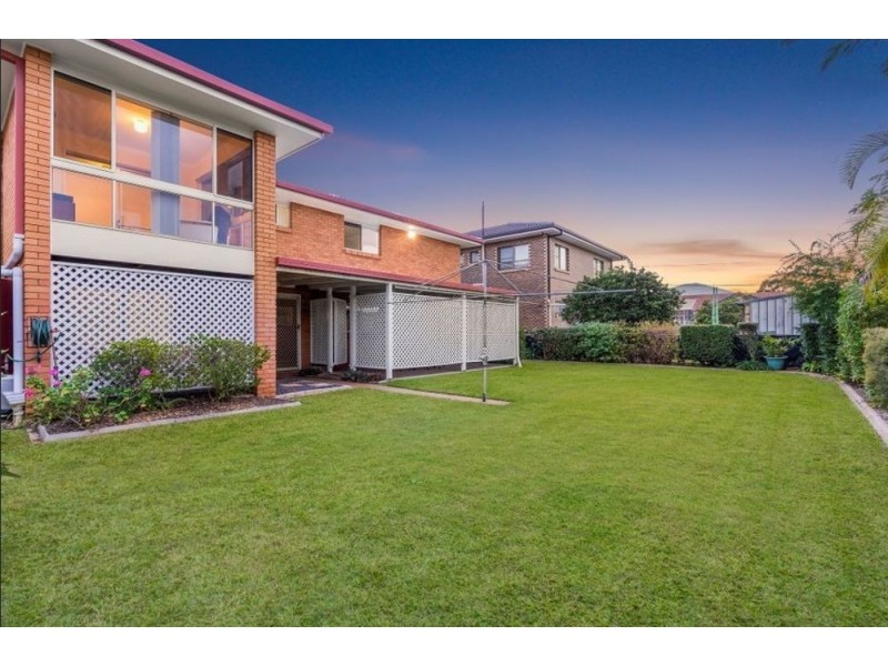 230 Randall Road, Wynnum West QLD 4178