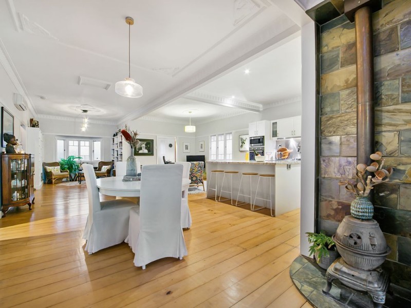 332 Bennetts Road, Norman Park QLD 4170