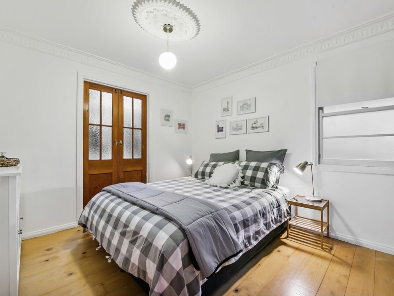 332 Bennetts Road, Norman Park QLD 4170