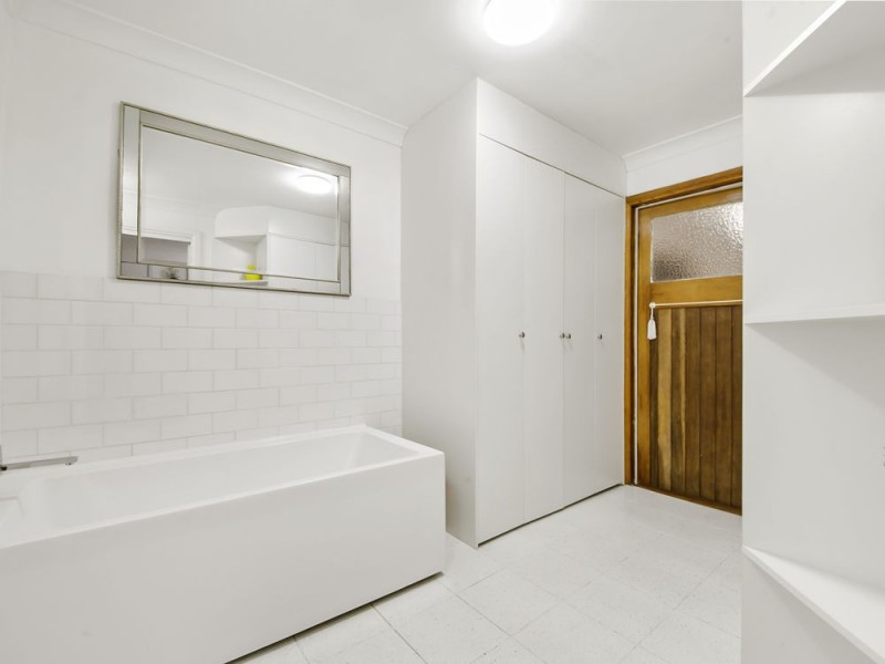 332 Bennetts Road, Norman Park QLD 4170