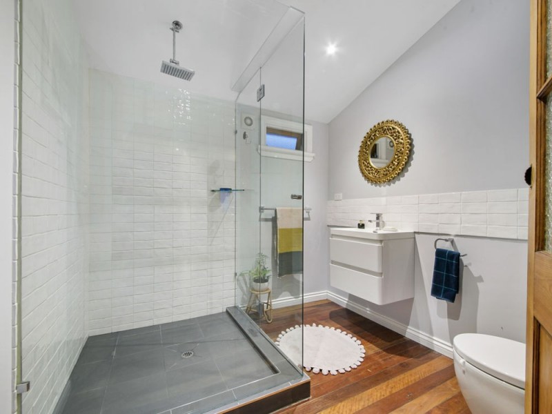 332 Bennetts Road, Norman Park QLD 4170