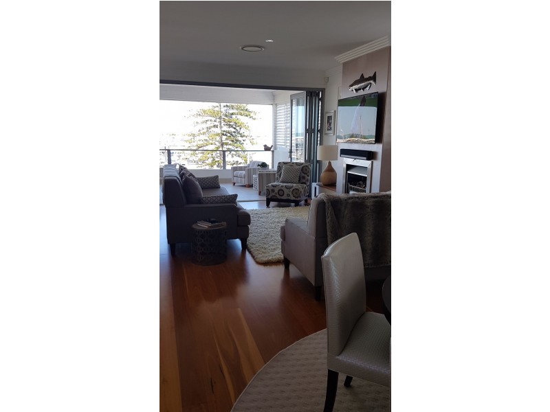479 Royal Esplanade, Manly QLD 4179