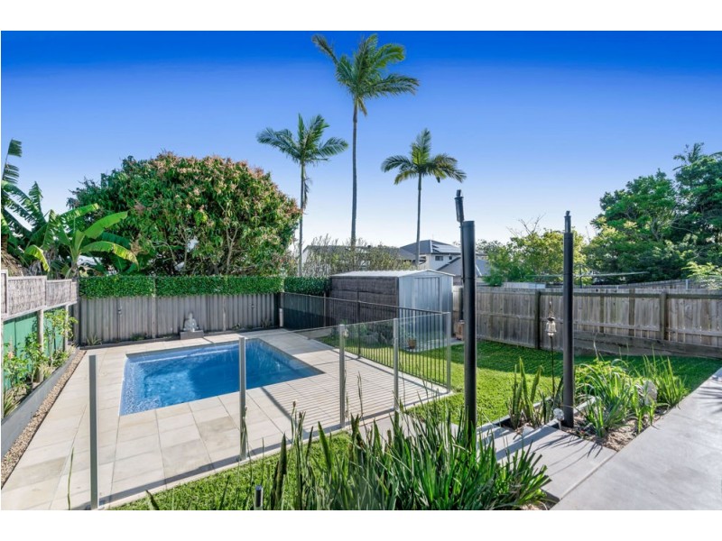 26 Haig Street, Wynnum West QLD 4178