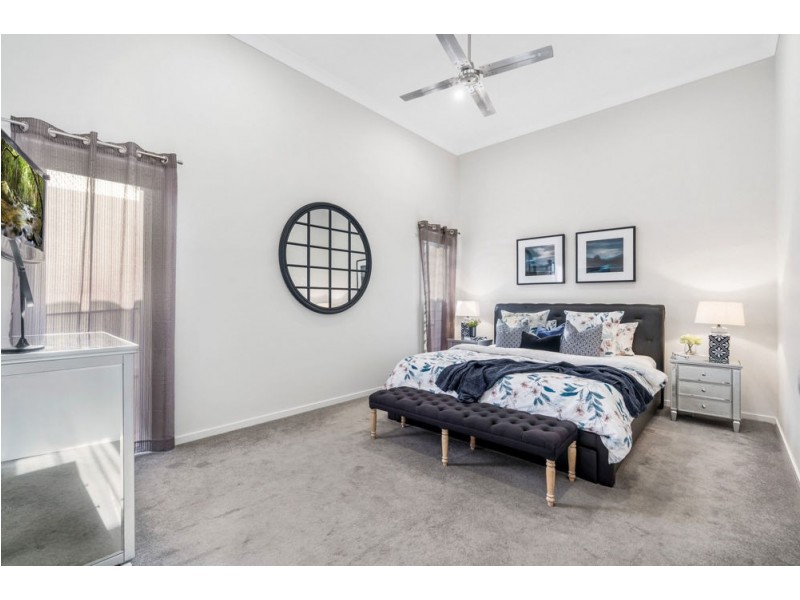 26 Haig Street, Wynnum West QLD 4178