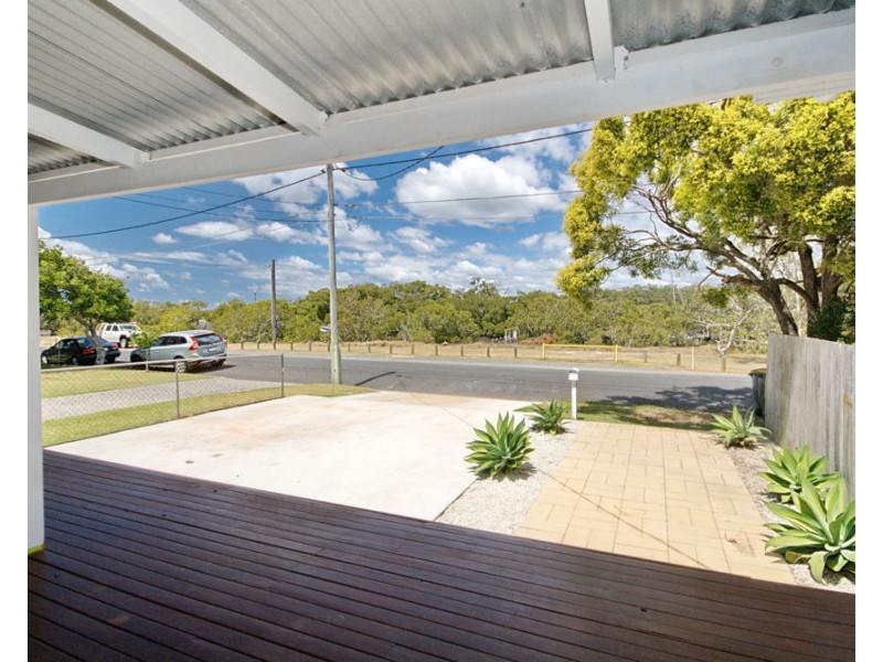 871 Esplanade, Lota QLD 4179