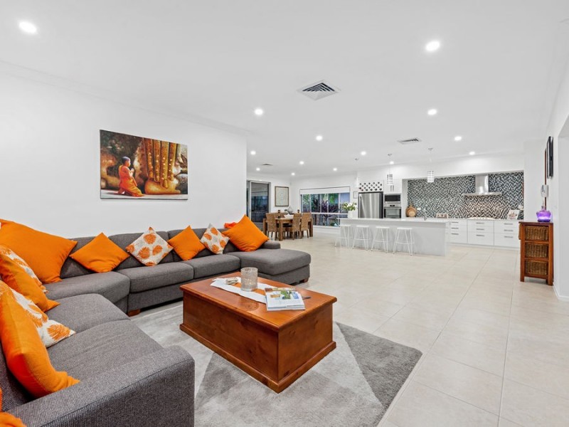 41 Talltrees Circuit, Wakerley QLD 4154