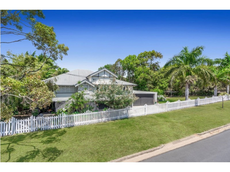 12 Johnston Street, Wynnum QLD 4178