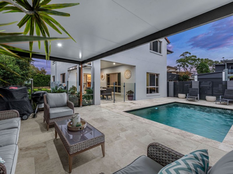 1 Ashburton Street, Wakerley QLD 4154