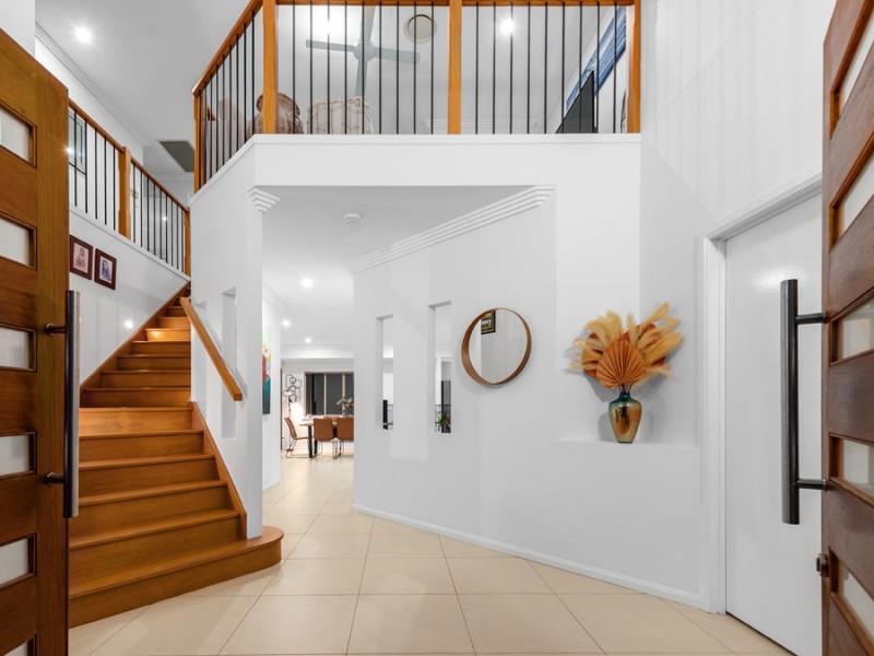1 Ashburton Street, Wakerley QLD 4154