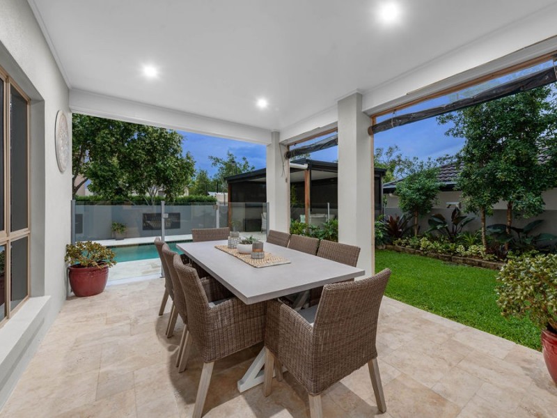 1 Ashburton Street, Wakerley QLD 4154