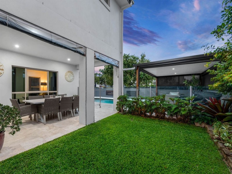 1 Ashburton Street, Wakerley QLD 4154