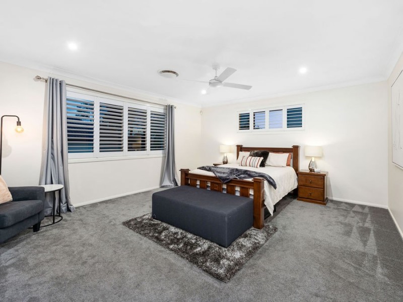 1 Ashburton Street, Wakerley QLD 4154