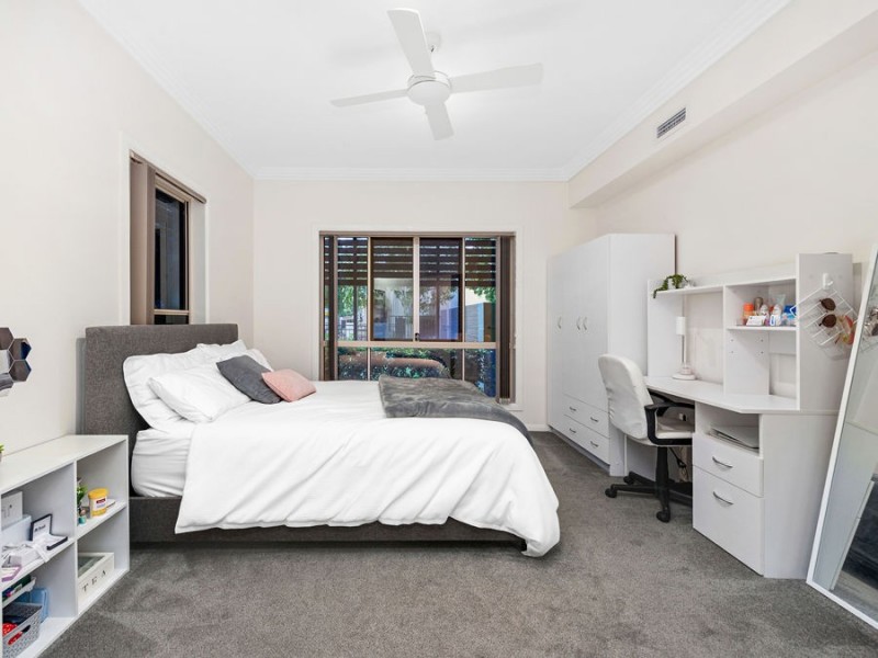 1 Ashburton Street, Wakerley QLD 4154