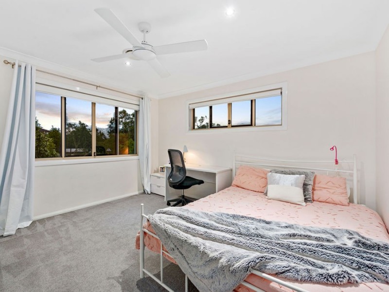 1 Ashburton Street, Wakerley QLD 4154