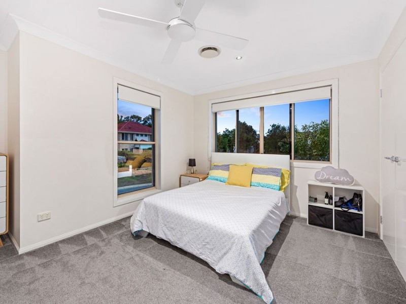 1 Ashburton Street, Wakerley QLD 4154