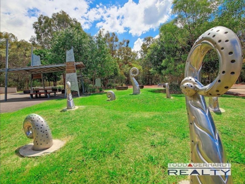 1 Ashburton Street, Wakerley QLD 4154