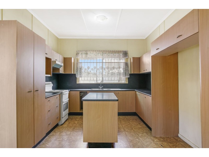 14 Granada Street, Wynnum QLD 4178