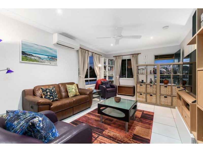 51 Faine Street, Manly West QLD 4179