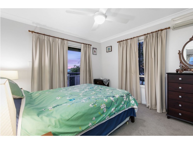 51 Faine Street, Manly West QLD 4179