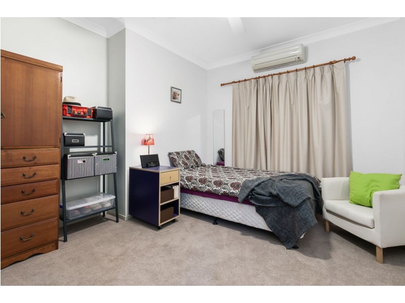 51 Faine Street, Manly West QLD 4179