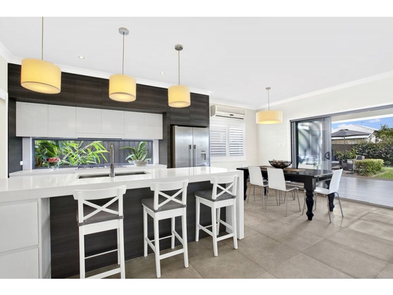 31 Violet Street, Wynnum QLD 4178