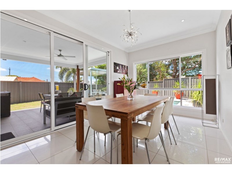 8 Moreton Avenue, Wynnum QLD 4178