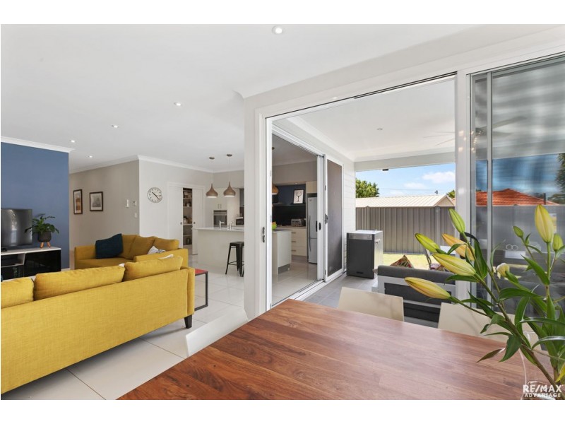 8 Moreton Avenue, Wynnum QLD 4178