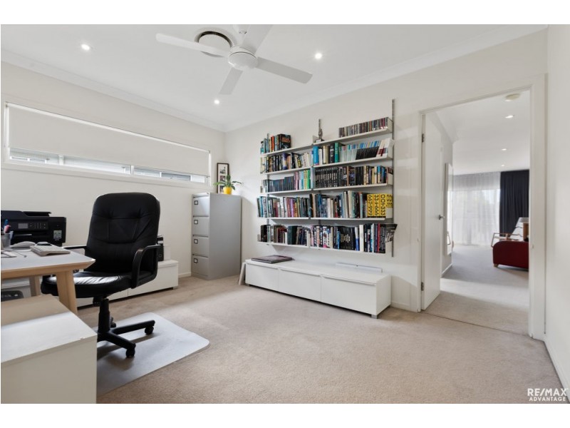 8 Moreton Avenue, Wynnum QLD 4178