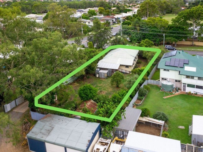 103 Kianawah Road, Wynnum West QLD 4178