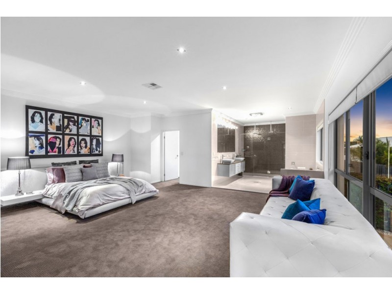 11 John Street, Manly West QLD 4179