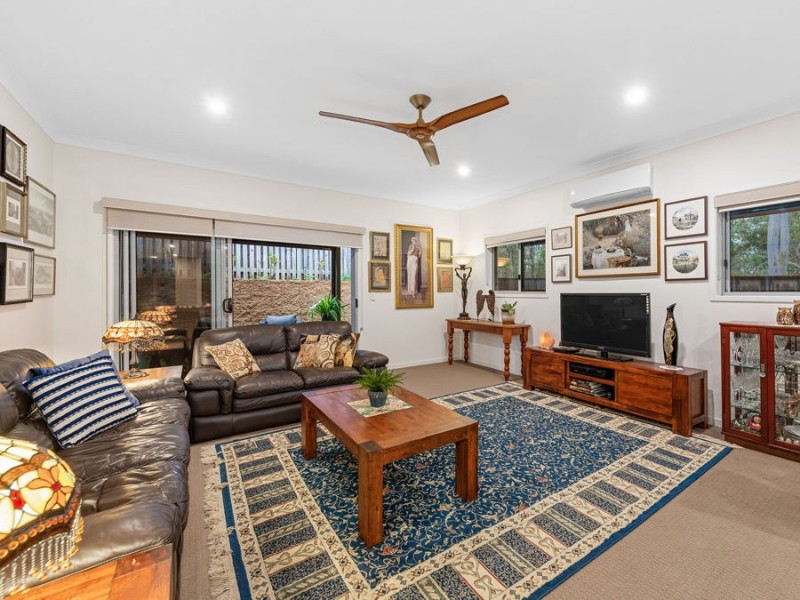 1/57 Moss Road, Wakerley QLD 4154