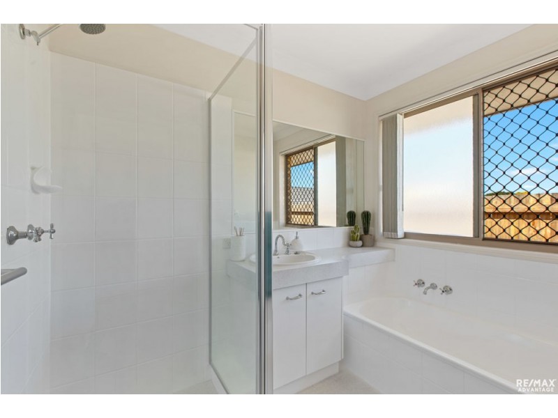 9 Moray Close, Manly West QLD 4179