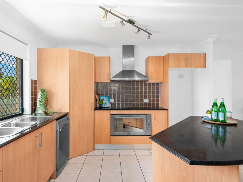 84B Blackwood Road, Manly West QLD 4179