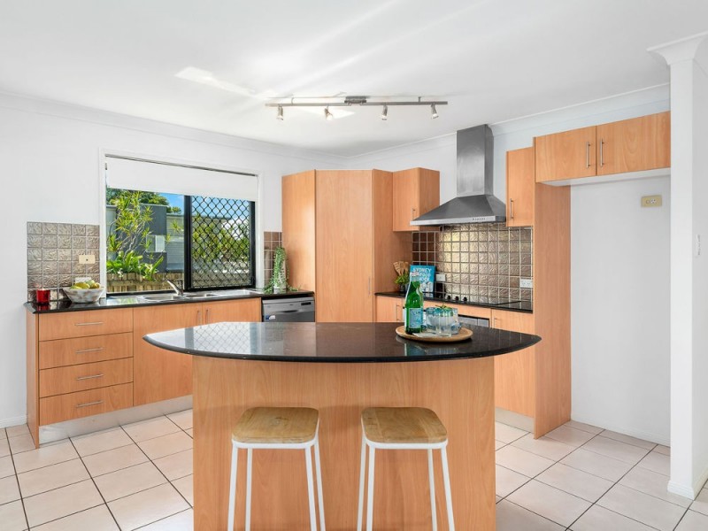 84B Blackwood Road, Manly West QLD 4179
