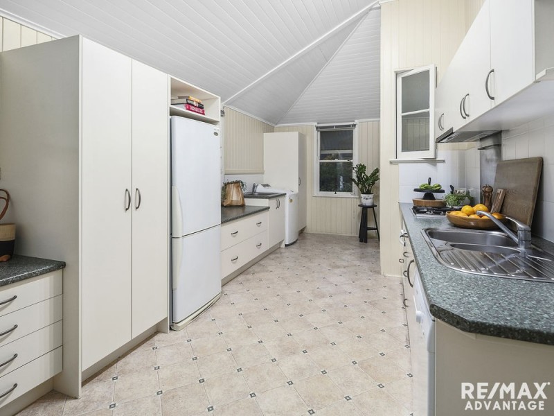 135 Carlton Terrace, Manly QLD 4179