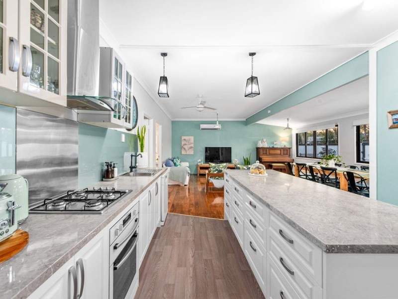 108 Tilley Road, Wakerley QLD 4154